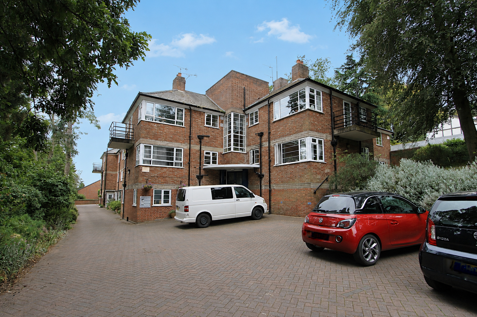 2 bed property in Comberton Road, Kidderminster